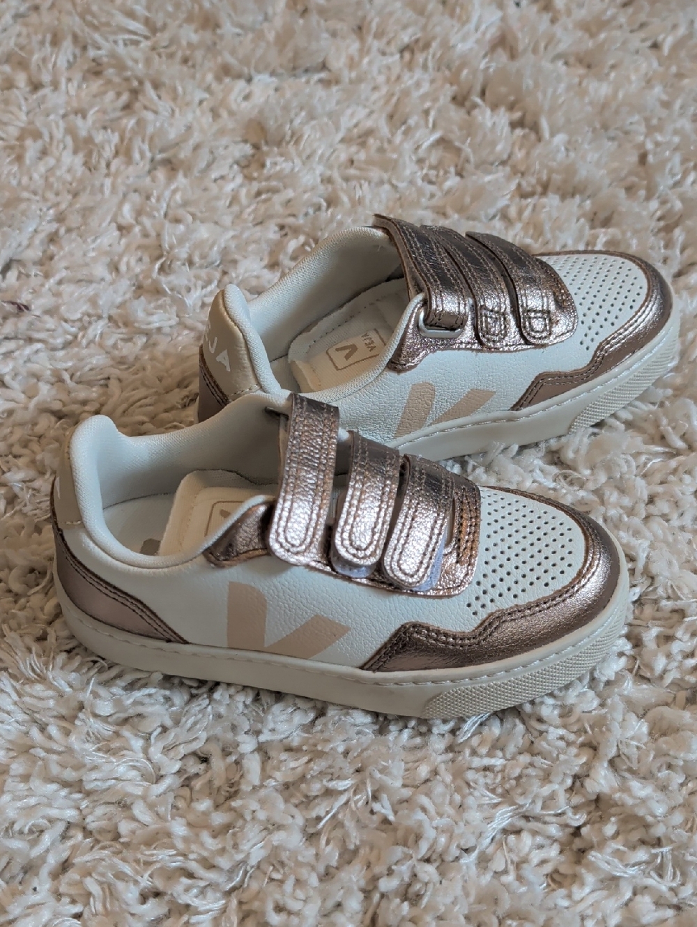Veja Kids White and Rose Gold Metallic Velcro Sneakers